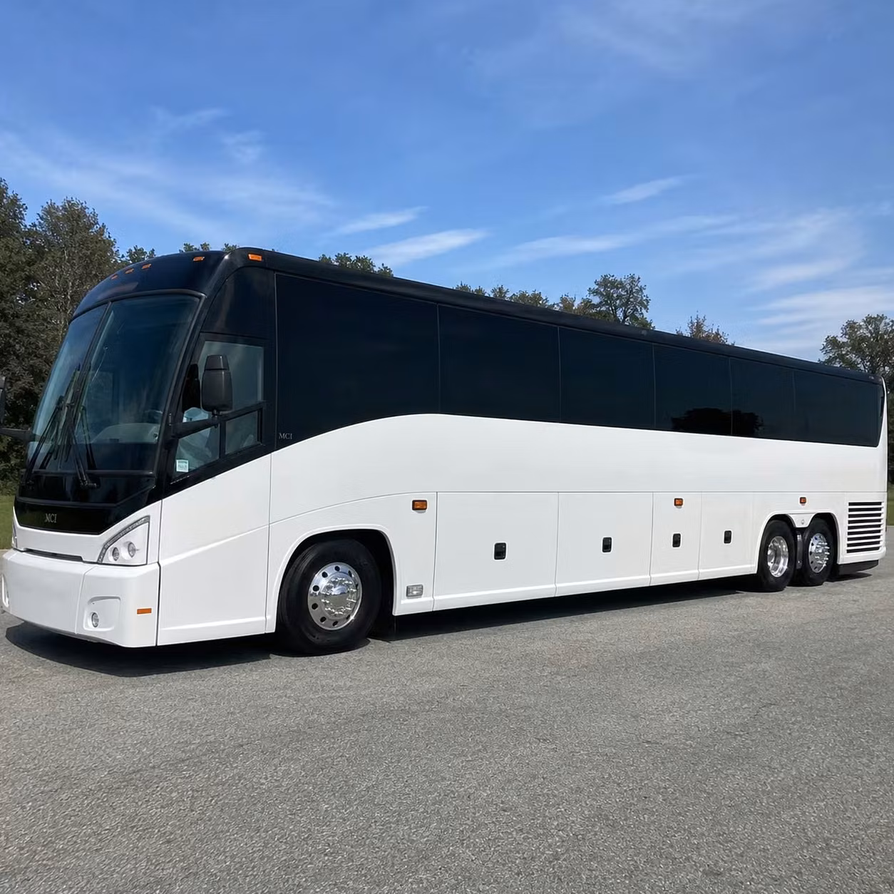 bringing a large group to atlantic city international airport from toms river is easy with charterbusrentaltomsrivernj com