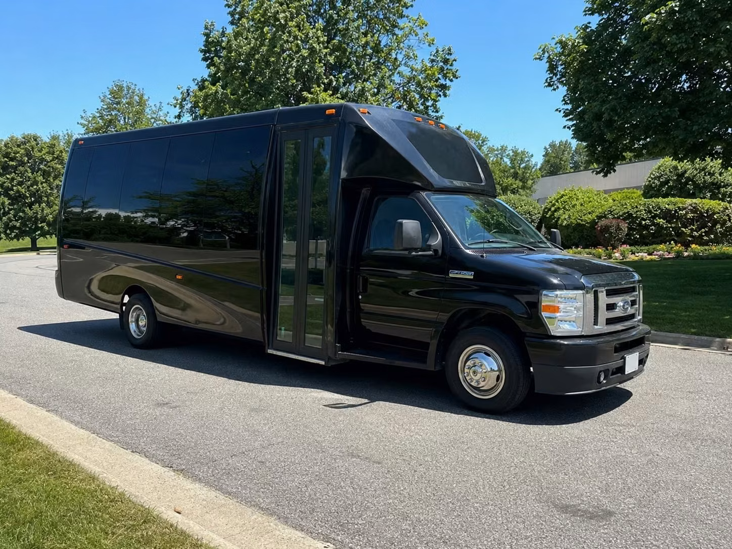 bus rentals for toms river concerts music festival
